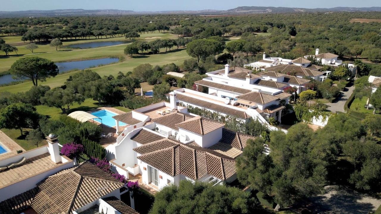 Resort Villas Andalucia Benalup-Casas Viejas Exterior photo